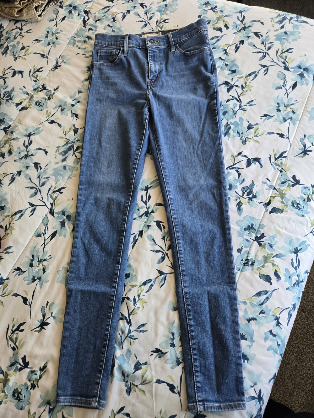 Levi's Women High Rise Super Skinny Jeans Size 28